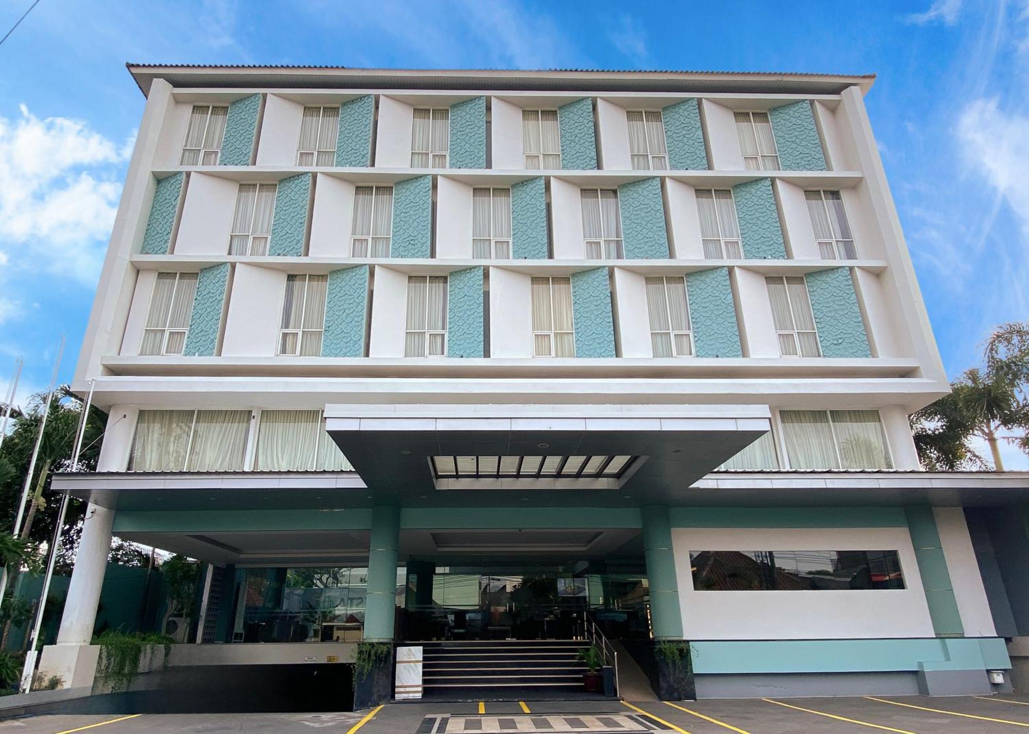 Hotel Luxury Malioboro Yogyakarta