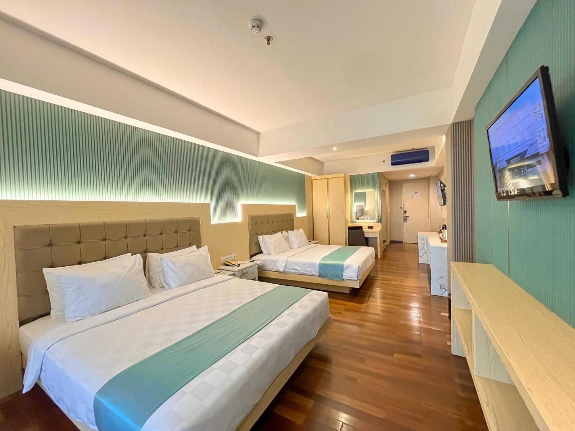 Hotel Luxury Malioboro 4*