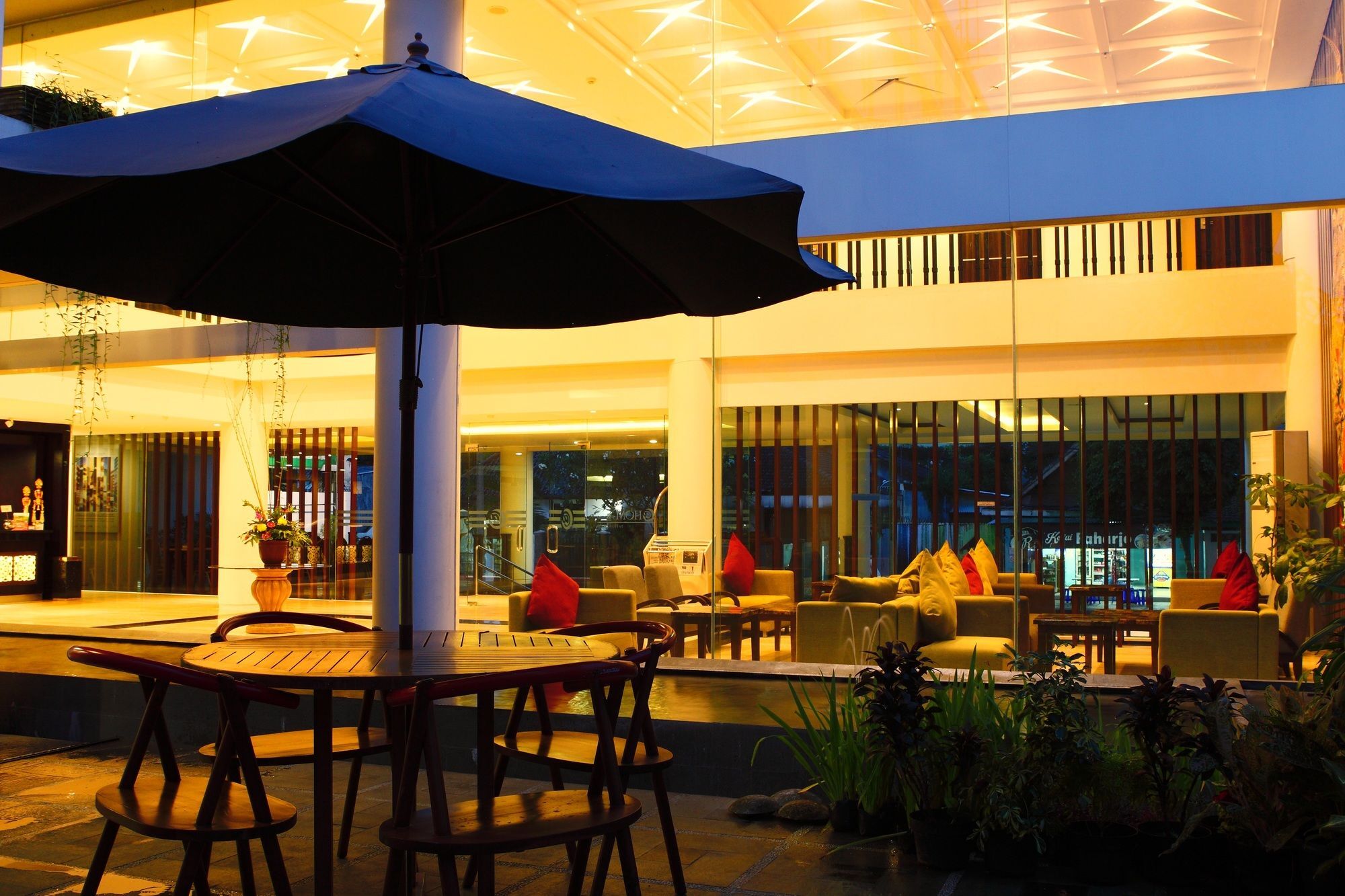 Hotel Luxury Malioboro 4*
